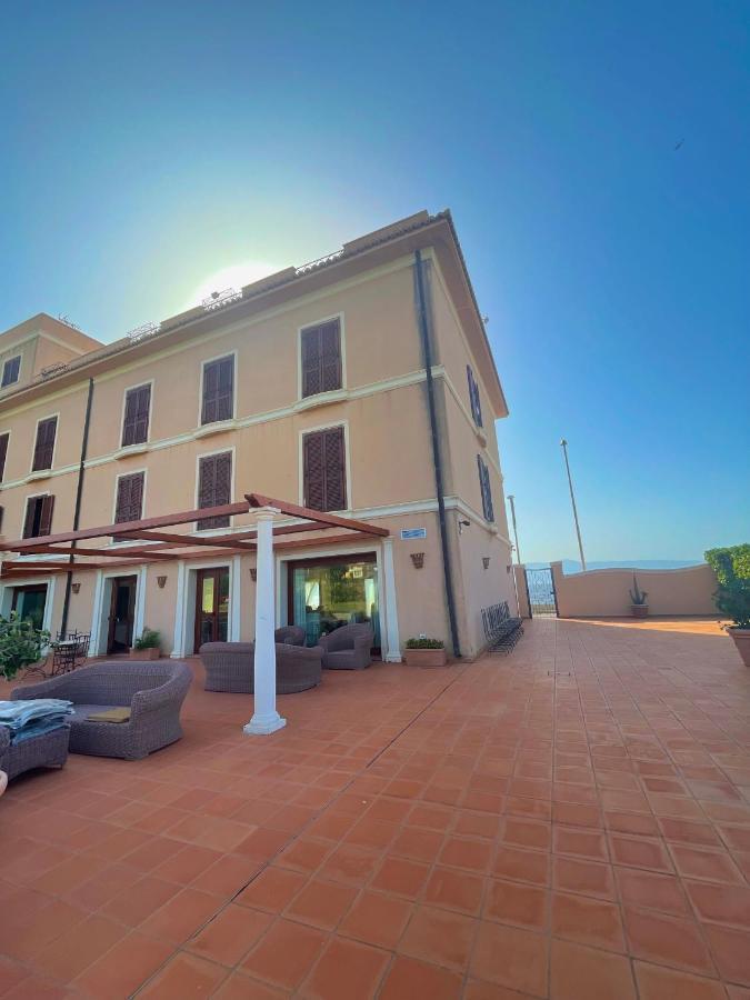 Hotel La Lampara Reggio di Calabria Buitenkant foto