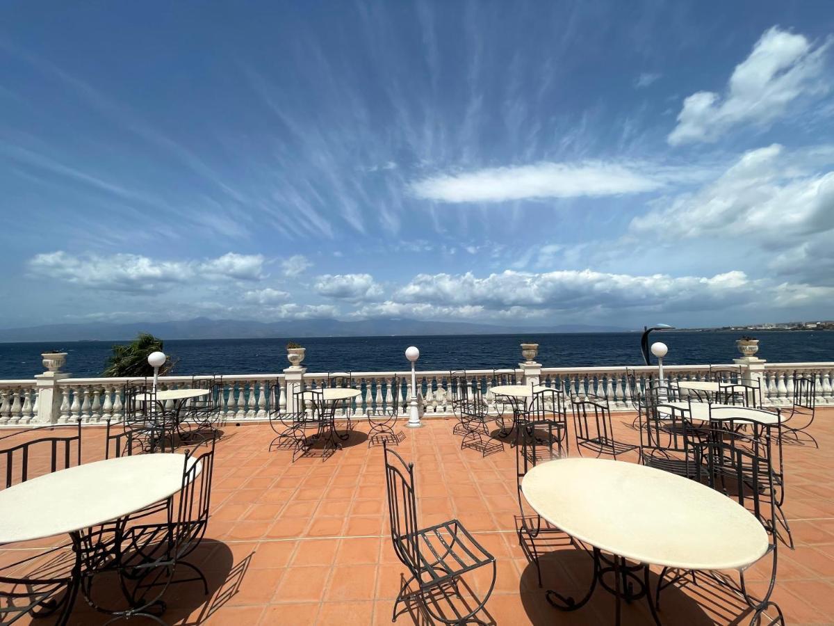 Hotel La Lampara Reggio di Calabria Buitenkant foto