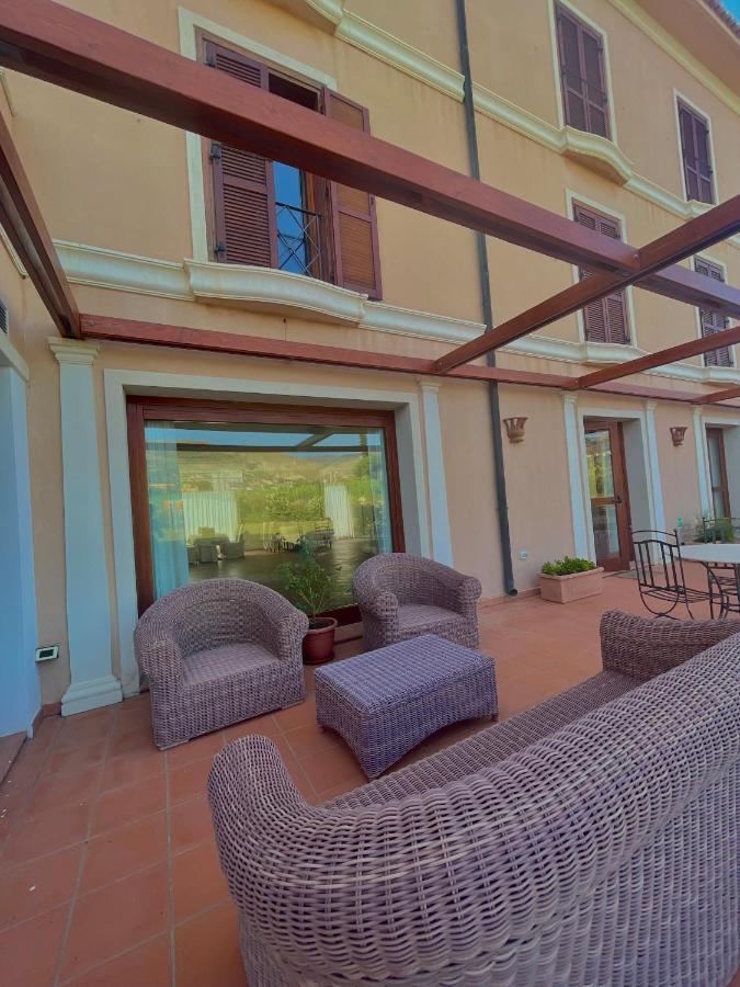 Hotel La Lampara Reggio di Calabria Buitenkant foto