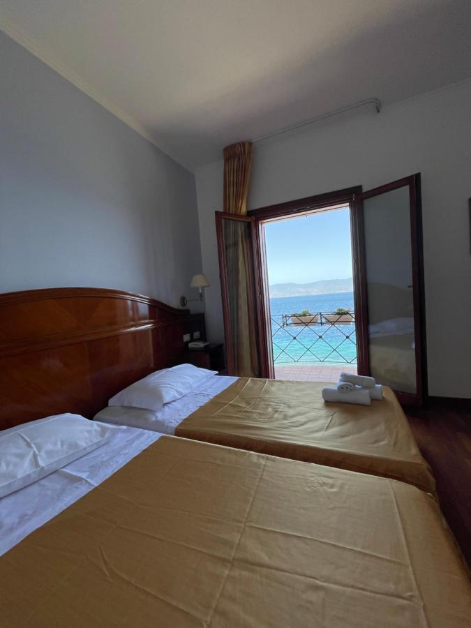 Hotel La Lampara Reggio di Calabria Buitenkant foto
