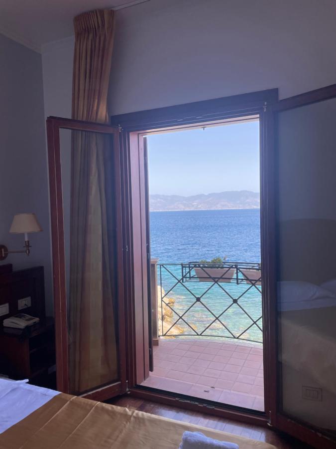 Hotel La Lampara Reggio di Calabria Buitenkant foto