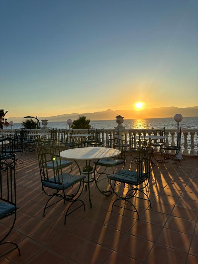 Hotel La Lampara Reggio di Calabria Buitenkant foto