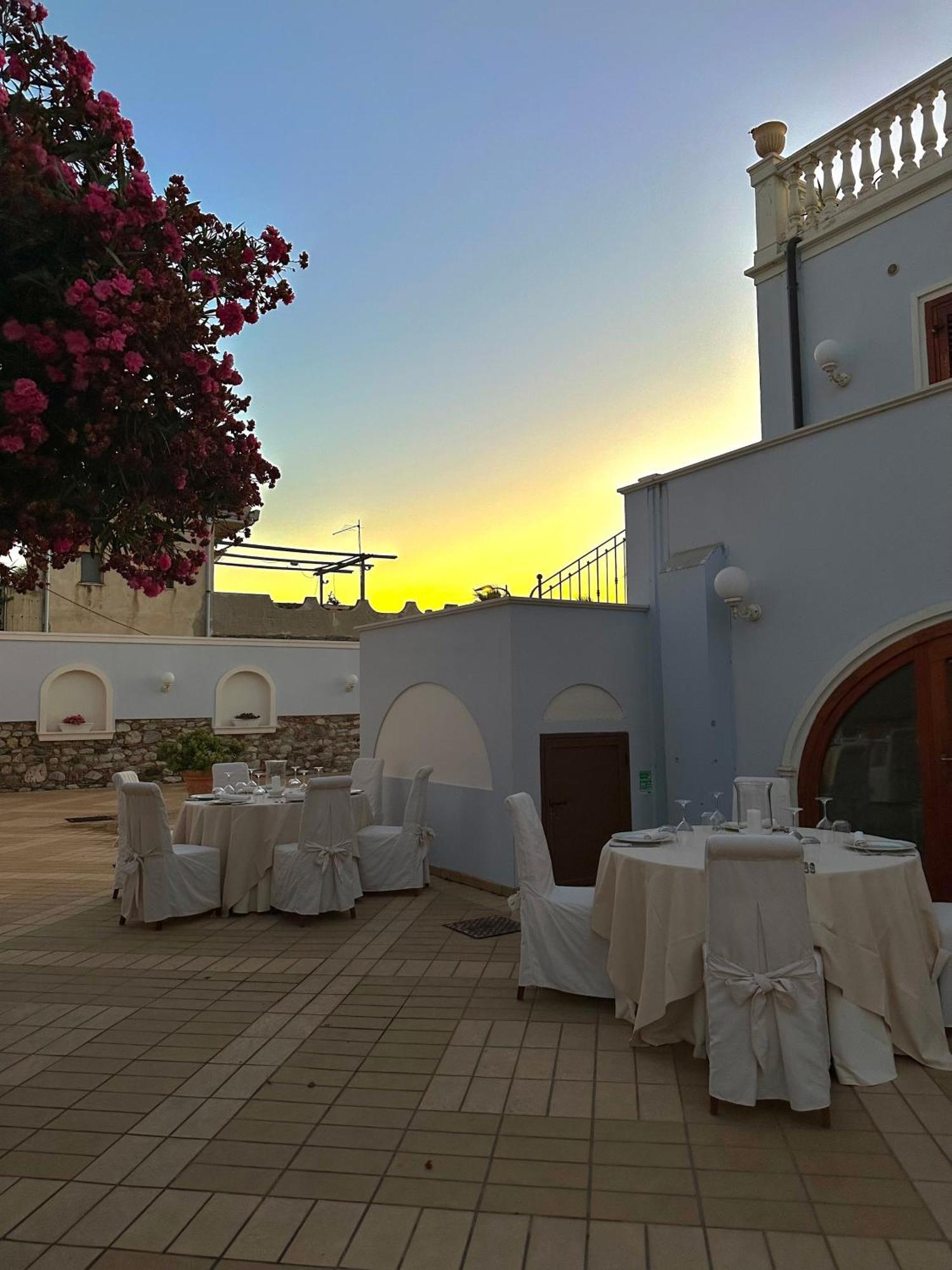 Hotel La Lampara Reggio di Calabria Buitenkant foto
